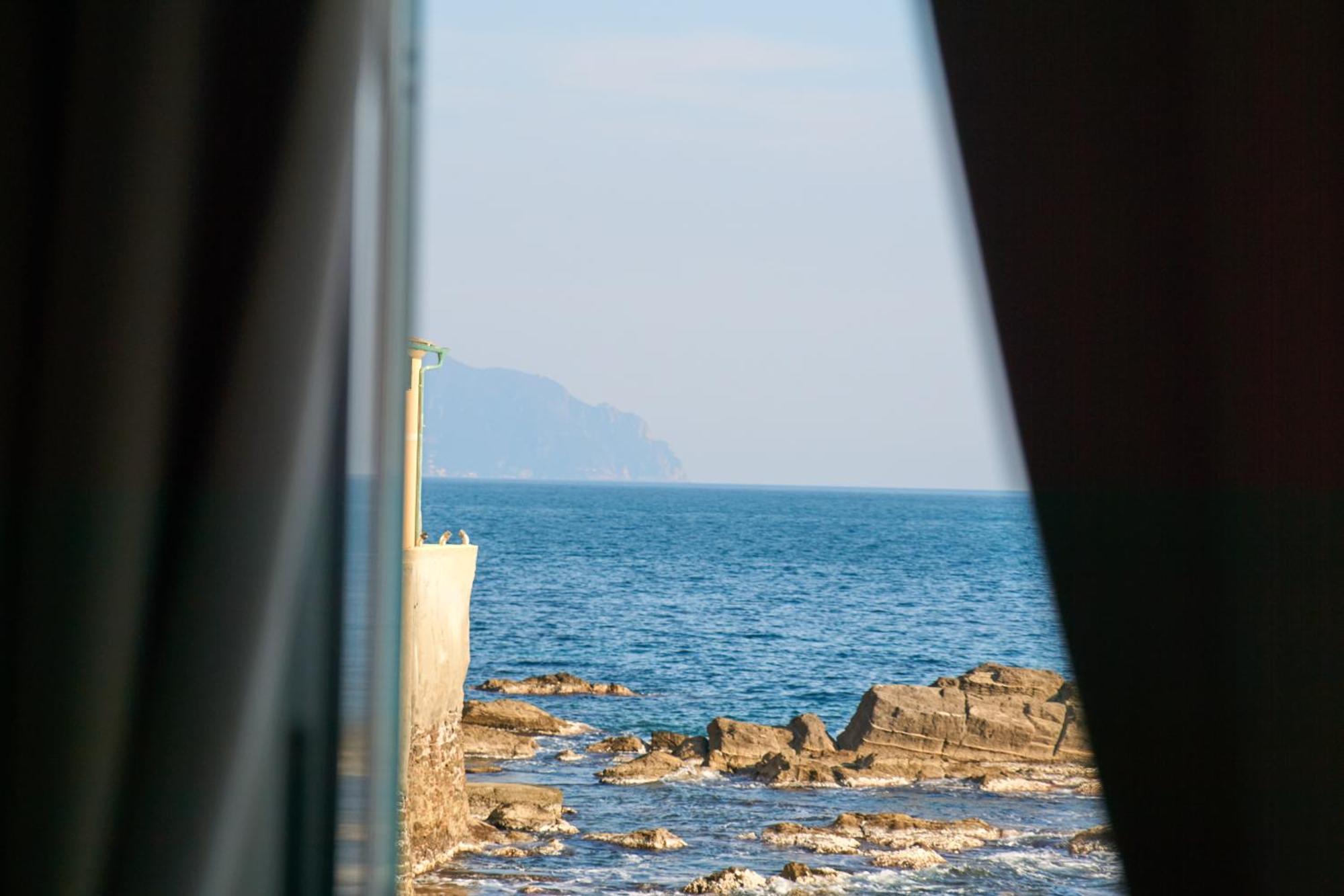 Nel Gozzo Sul Mare - Genovainrelax Apartment Bagian luar foto